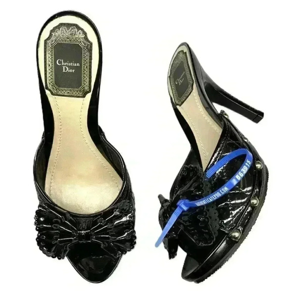 CHRISTIAN DIOR Open Toe Mules Heels black Sandals 36.5 6.5 Patent Leather Bow - Picture 1 of 6